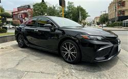 تۆیۆتا کامری